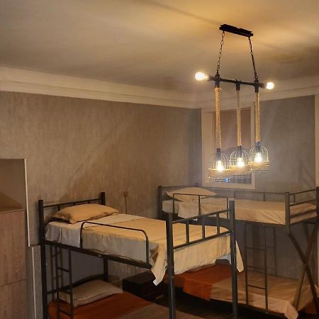 טביליסי Orbeliani Hostel חדר תמונה